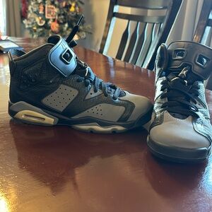 Jordan 6 “cool gray” size  5.5 y